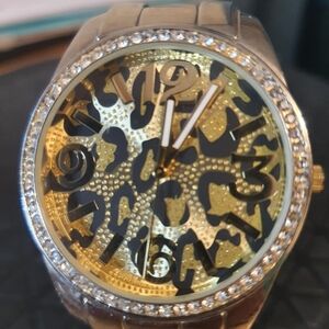 🦋10/$20🦋 Goldtone Rhinestone Leapord Print Women's Watch